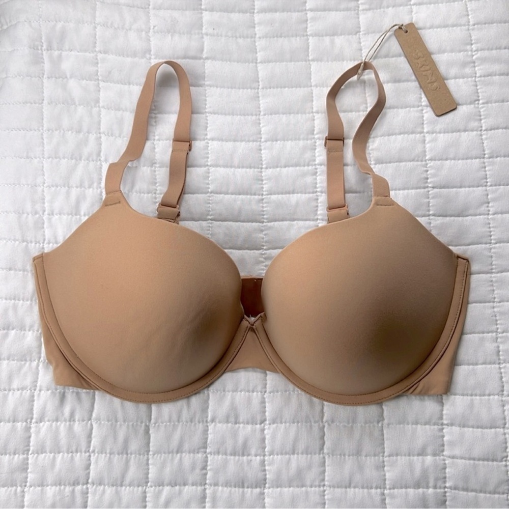 - SKIMS FITS EVERYBODY PUSH UP BRA IN OCHRE SIZE 32A NWT
